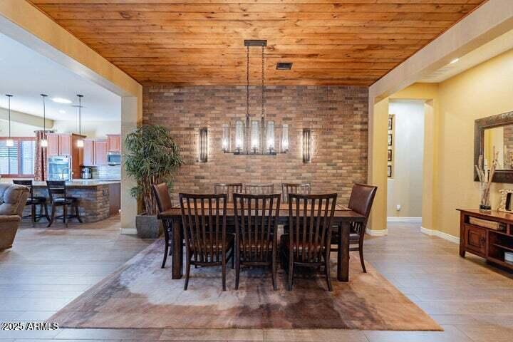 2831 Odessa St, Mesa, AZ 85213