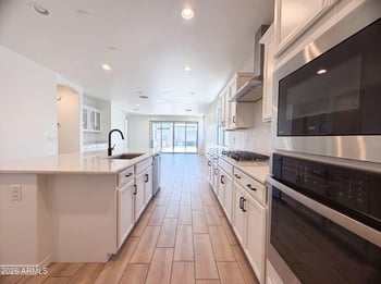 2831 W Rainbow Dr, San Tan Valley, AZ 85144