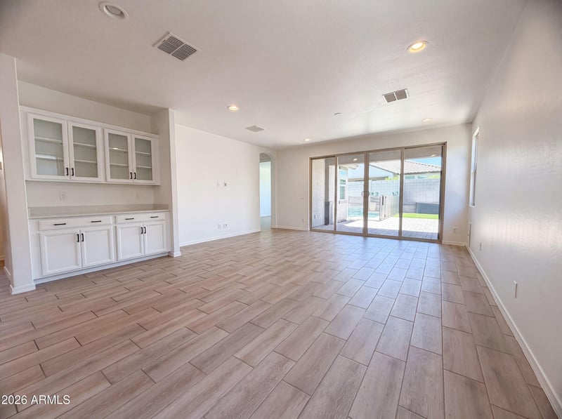 2831 Rainbow Dr, San Tan Valley, AZ 85144