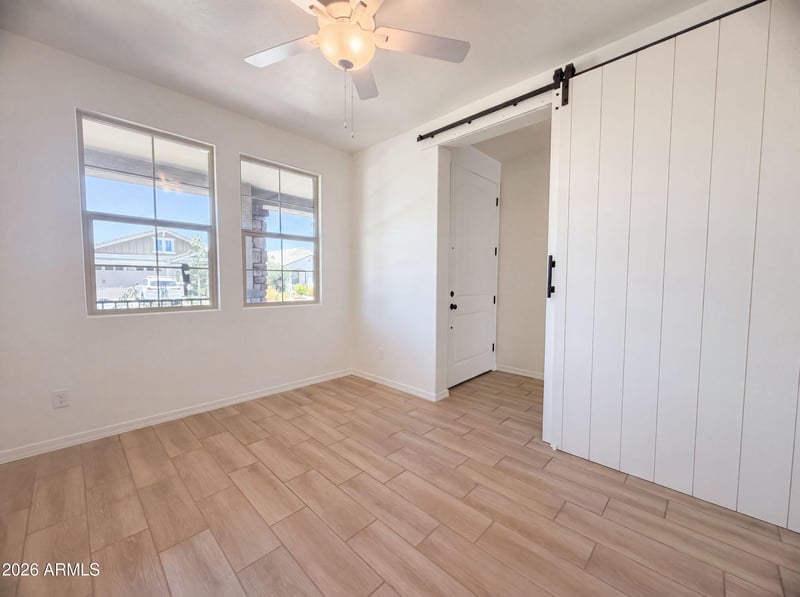 2831 Rainbow Dr, San Tan Valley, AZ 85144