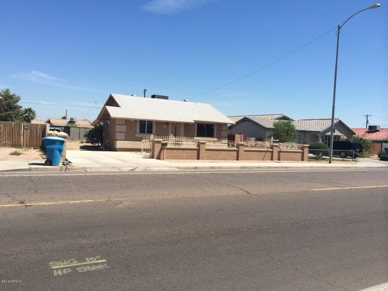 2832 E Roeser Rd, Phoenix, AZ 85040