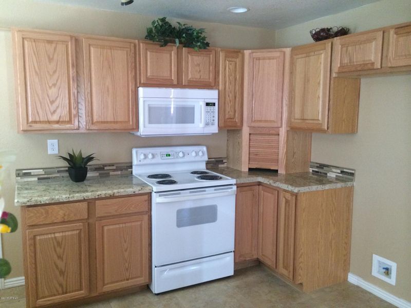 2832 E Roeser Rd, Phoenix, AZ 85040