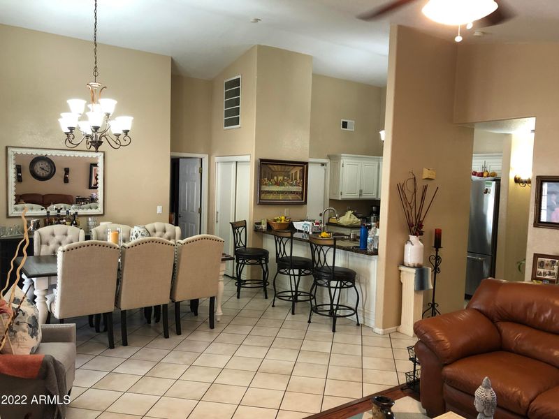 2832 N 90th Ave, Phoenix, AZ 85037
