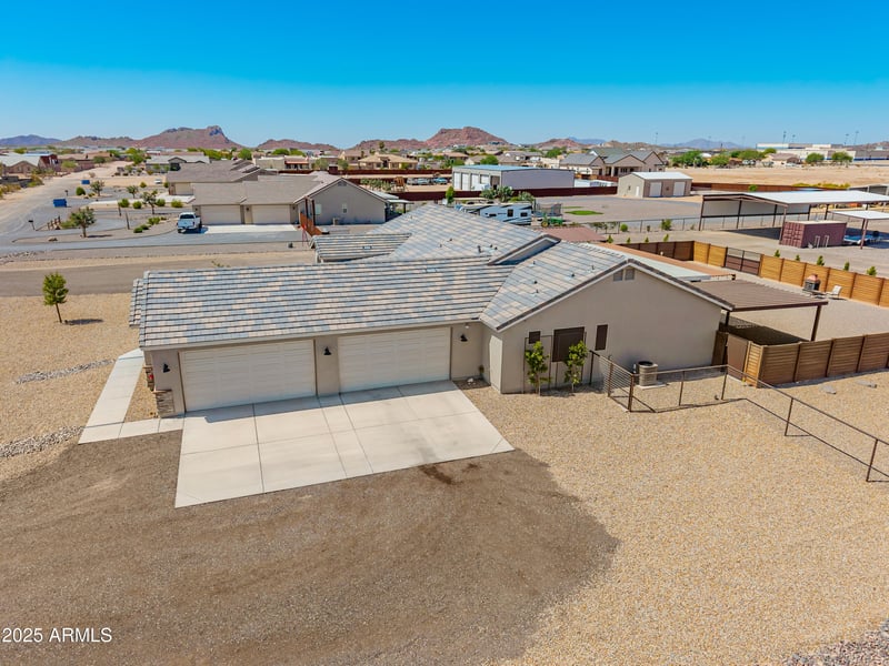 28324 Varnum Rd, San Tan Valley, AZ 85143