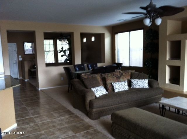 2833 E Bart St, Gilbert, AZ 85296