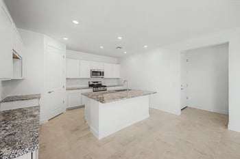 2833 E Mecklenburg Way, San Tan Valley, AZ 85143