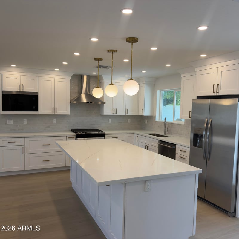 2833 E Sierra St, Phoenix, AZ 85028
