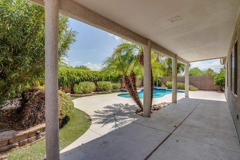 2833 S 65th Ln, Phoenix, AZ 85043