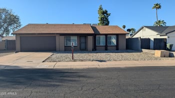 2833 Villa Rita Dr, Phoenix, AZ 85053