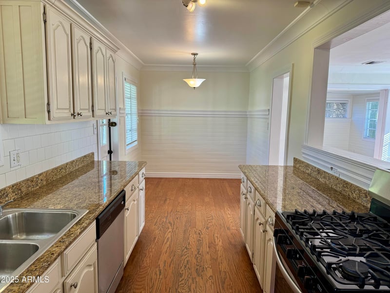 2834 Avalon Dr, Phoenix, AZ 85016