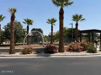 2834 Hidalgo Ave, Phoenix, AZ 85040