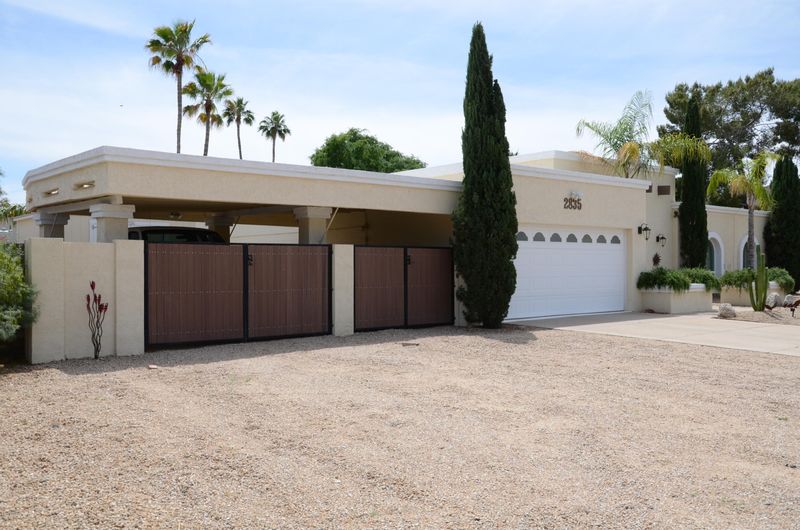2835 E Claire Dr, Phoenix, AZ 85032