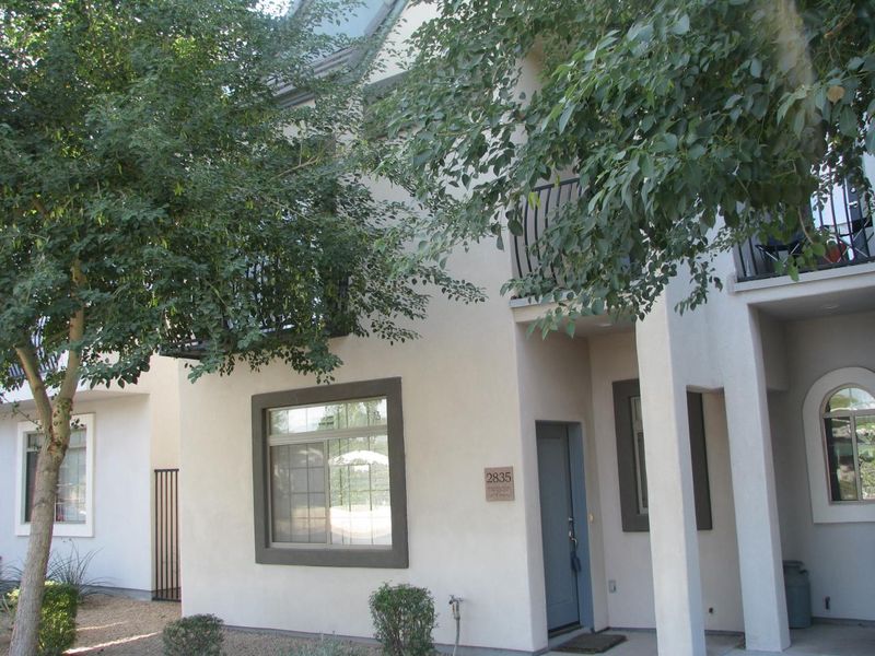 2835 E Pinchot Ave, Phoenix, AZ 85016