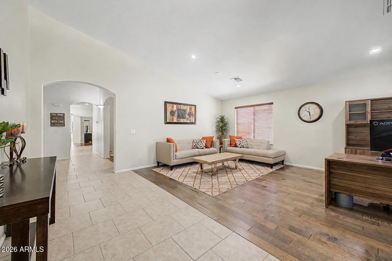 2835 E Quiet Hollow Ln, Phoenix, AZ 85024
