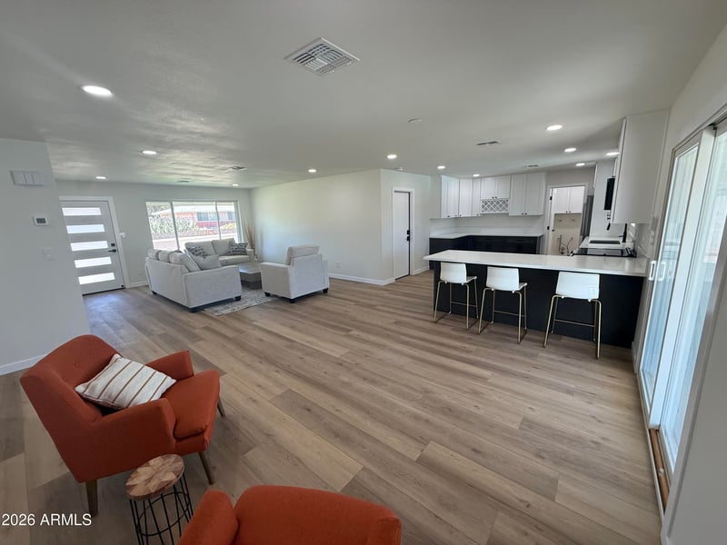 2836 E Yucca St, Phoenix, AZ 85028