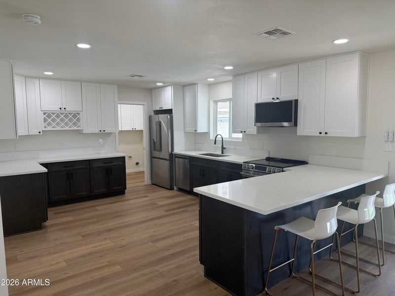 2836 E Yucca St, Phoenix, AZ 85028