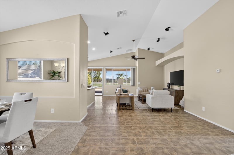 2837 152nd Dr, Goodyear, AZ 85395