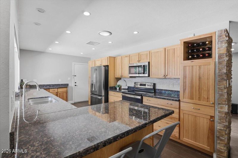 2837 E North Ln, Phoenix, AZ 85028