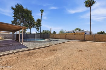 2837 Grovers Ave, Phoenix, AZ 85053