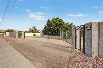 2837 Union Hills Dr, Phoenix, AZ 85027