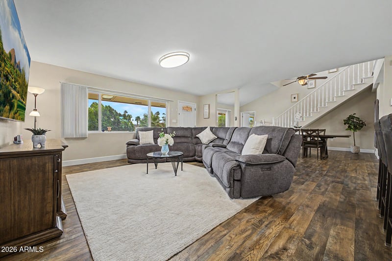 2837 Union Hills Dr, Phoenix, AZ 85027
