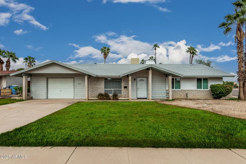 2838 Sylvia St, Phoenix, AZ 85032
