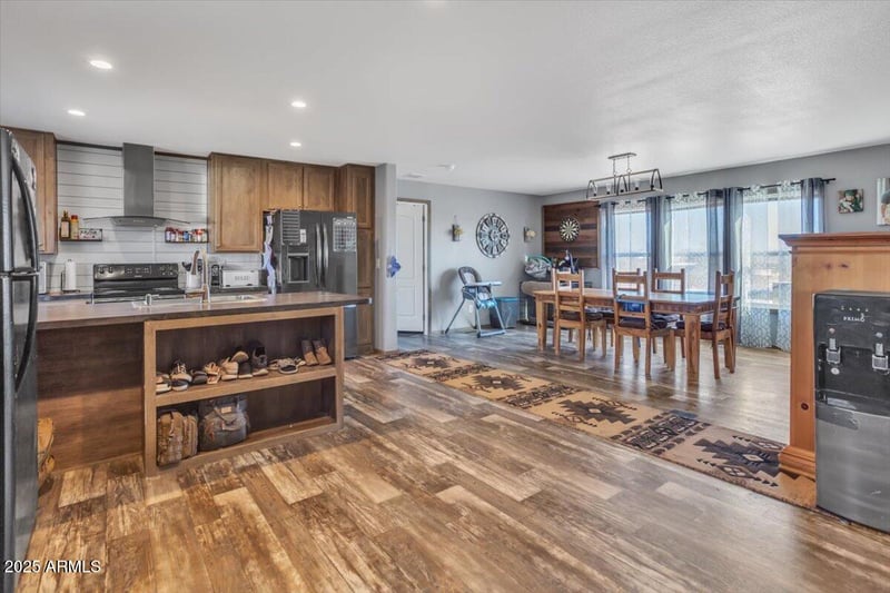 28383 Mildred Rd, San Tan Valley, AZ 85144