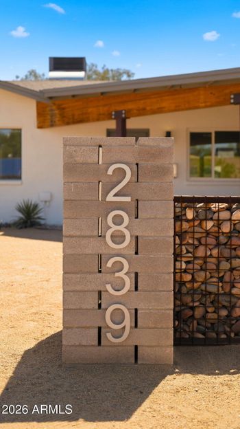 2839 E Sierra St, Phoenix, AZ 85028