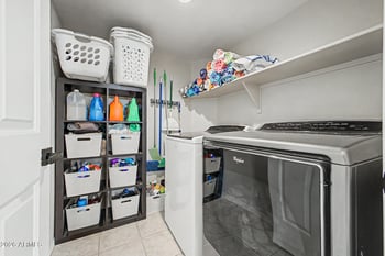 284 Goldfinch Way, Chandler, AZ 85286
