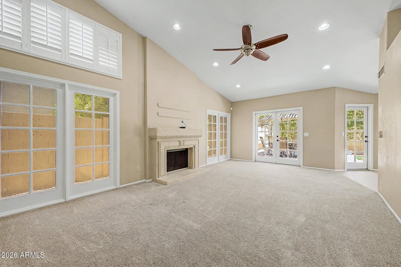 284 W Vera Ln, Tempe, AZ 85284