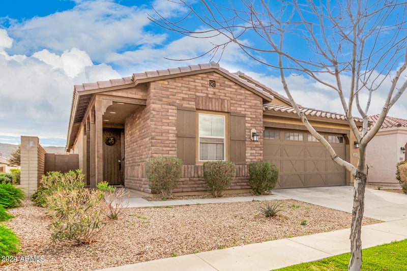 2841 E Fraktur Rd, Phoenix, AZ 85040