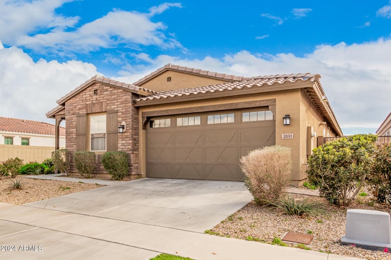 2841 E Fraktur Rd, Phoenix, AZ 85040