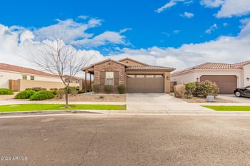 2841 E Fraktur Rd, Phoenix, AZ 85040