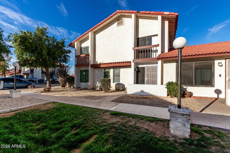 2842 E Beck Ln #2, Phoenix, AZ 85032