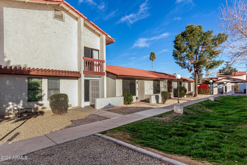 2842 E Beck Ln #2, Phoenix, AZ 85032
