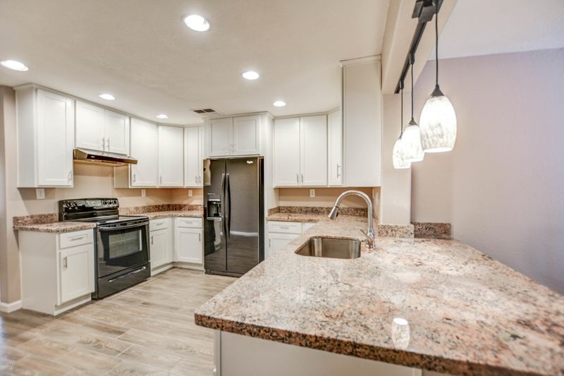 2843 E Palm Ln, Phoenix, AZ 85008