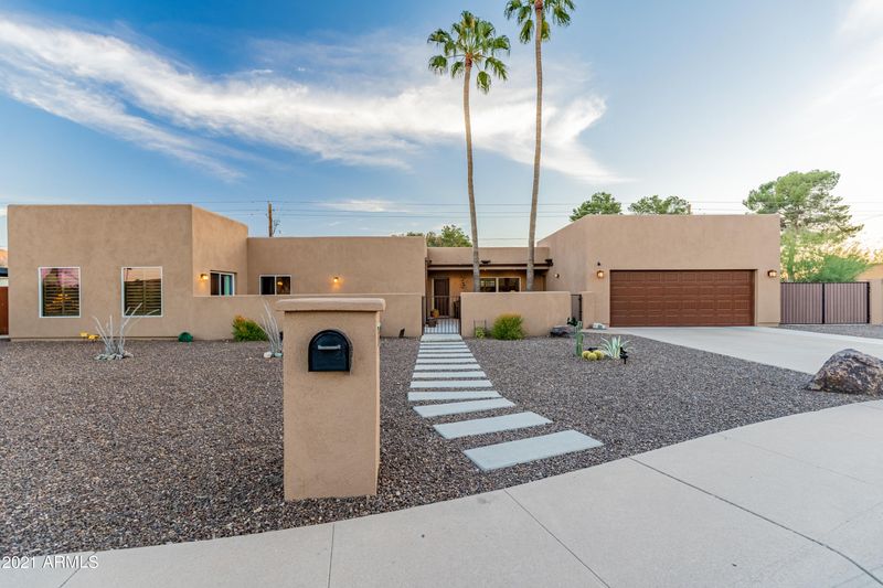 2843 E Turquoise Dr, Phoenix, AZ 85028