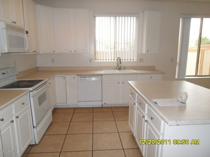2844 N 103rd Dr, Avondale, AZ 85392