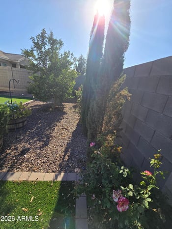 2844 Roosevelt Dr, San Tan Valley, AZ 85144