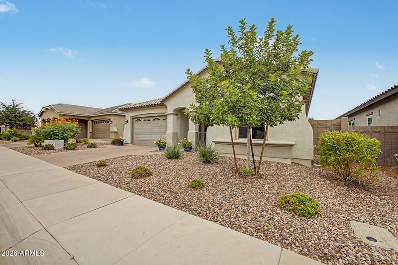 2844 Roosevelt Dr, San Tan Valley, AZ 85144