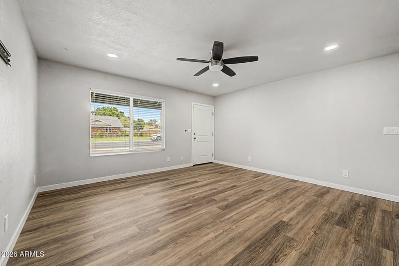 2845 E Glencove St, Mesa, AZ 85213
