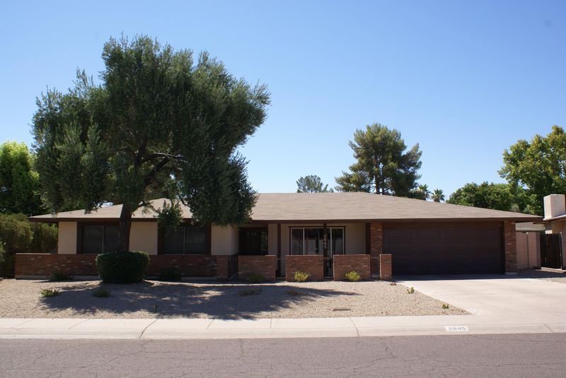 2845 E Paradise Dr, Phoenix, AZ 85028