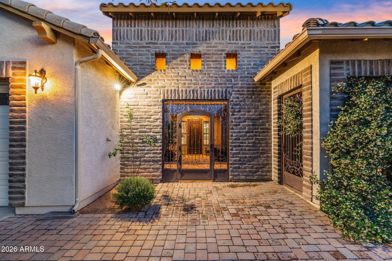 2845 E Red Oak St, Gilbert, AZ 85297