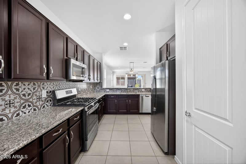 2845 Fain Dr, San Tan Valley, AZ 85144