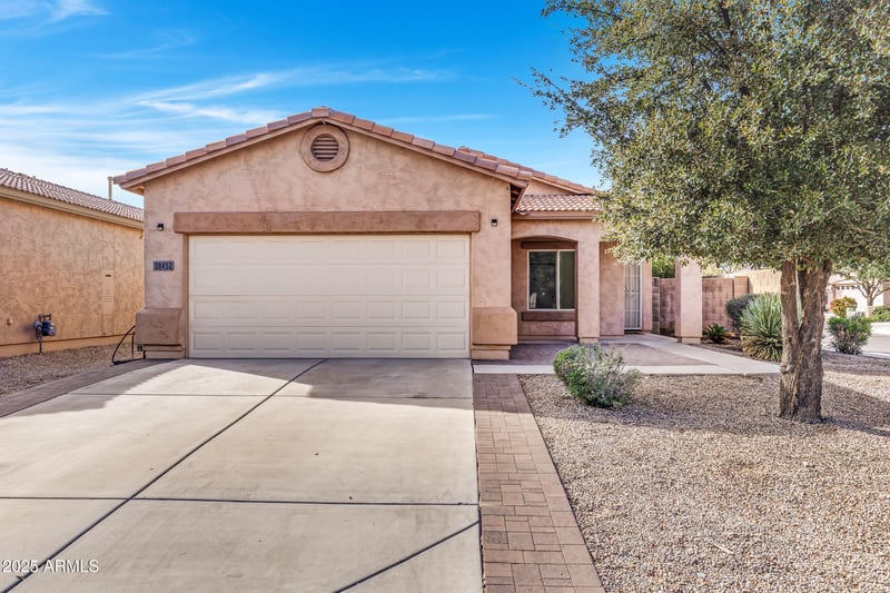 28452 Crimm Rd, San Tan Valley, AZ 85143