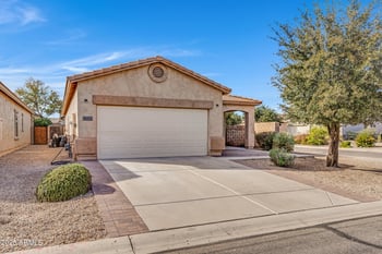 28452 Crimm Rd, San Tan Valley, AZ 85143