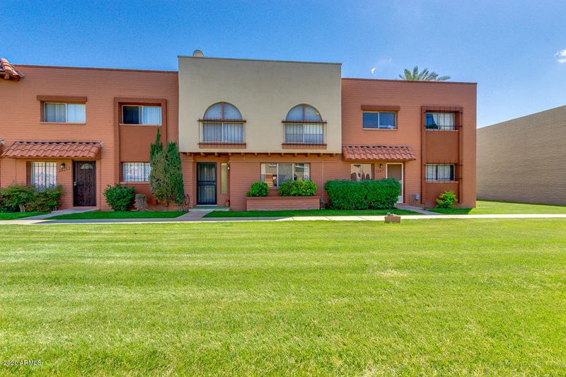 2846 E Clarendon Ave, Phoenix, AZ 85016