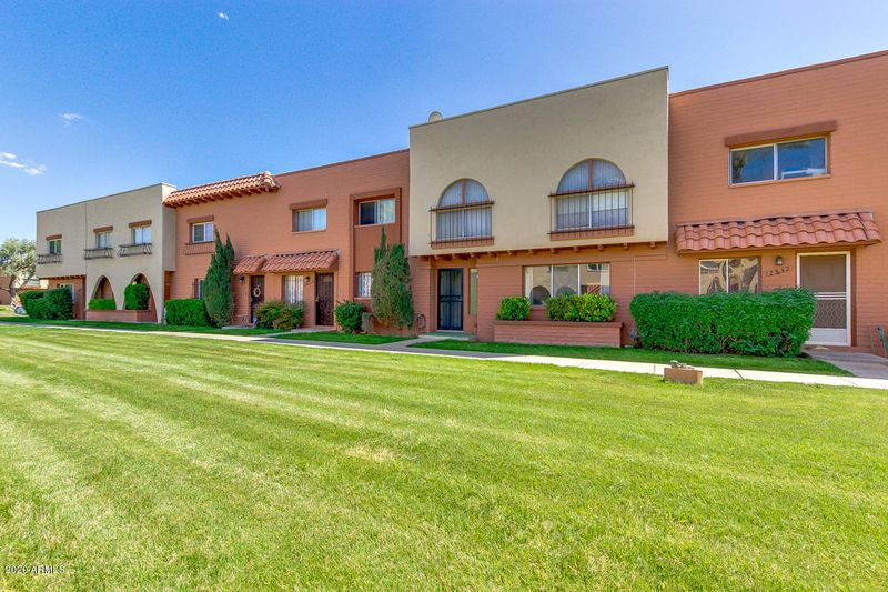2846 E Clarendon Ave, Phoenix, AZ 85016