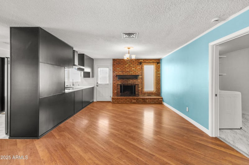 2846 Villa Rita Dr, Phoenix, AZ 85053