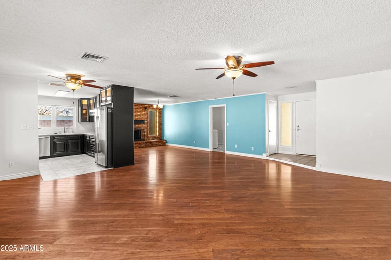 2846 Villa Rita Dr, Phoenix, AZ 85053